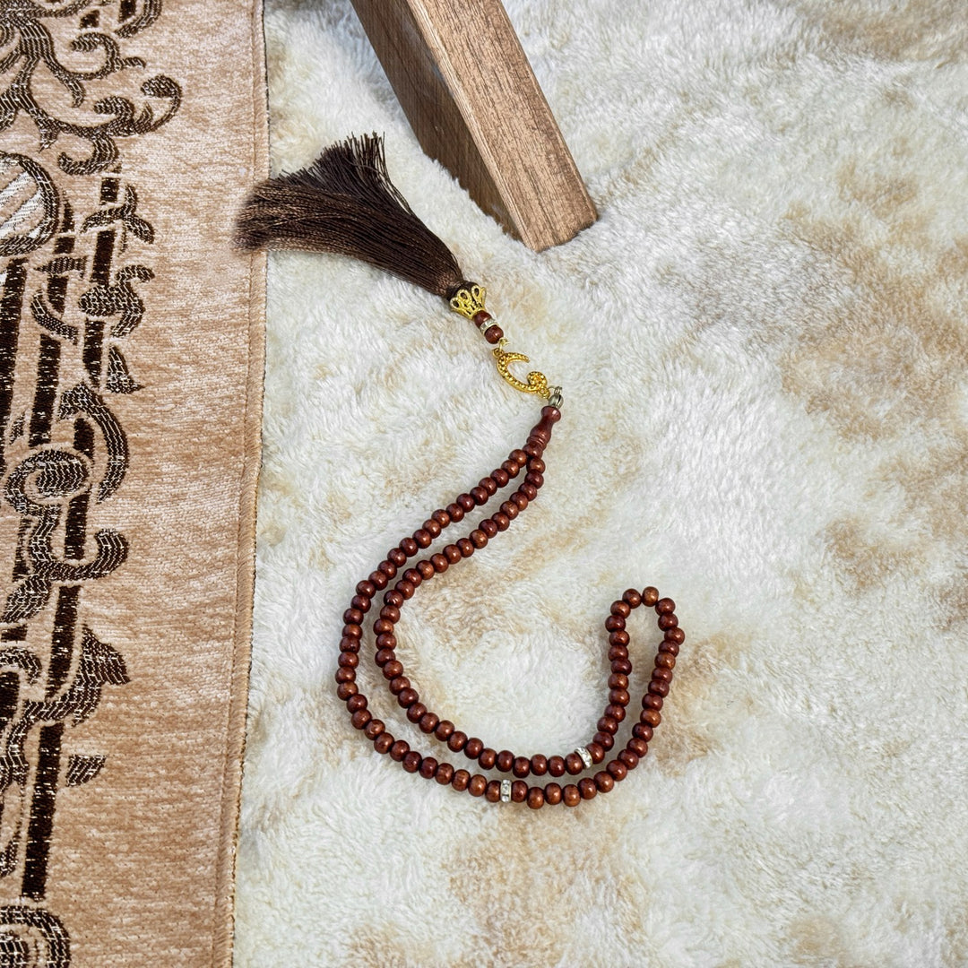 durable-brown-colored-travel-prayer-mat-for-muslims-sejadah-rug-prayer-beads-set-islamicwallartstore