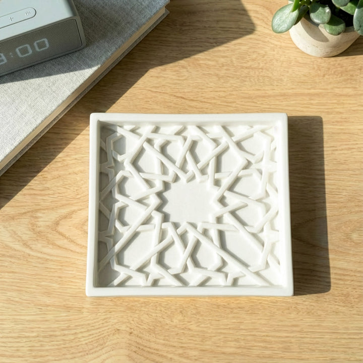 Alhambra Mexuar Pattern Stone Relief – Handmade Islamic Geometric Decor