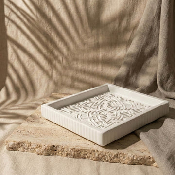 Relief géométrique de l'Alhambra en pierre – Motif d'étoile curviligne
