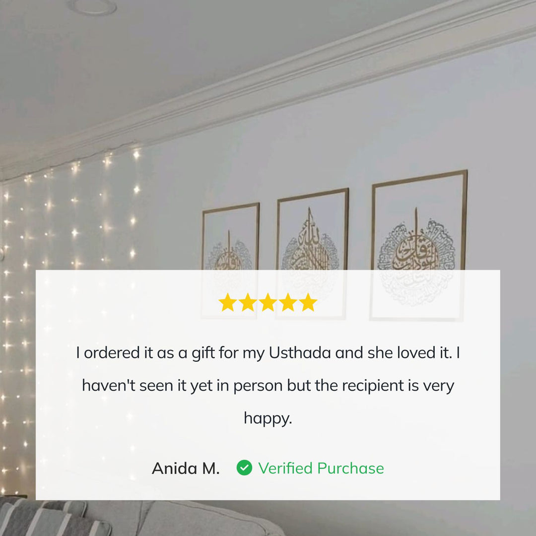 Customer review card over the Ayatul Kursi, Falaq and Nas wooden wall art set on white boards