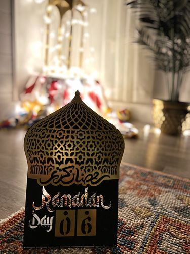 Customer photo of a dome-shaped Ramadan day calendar showing day 06