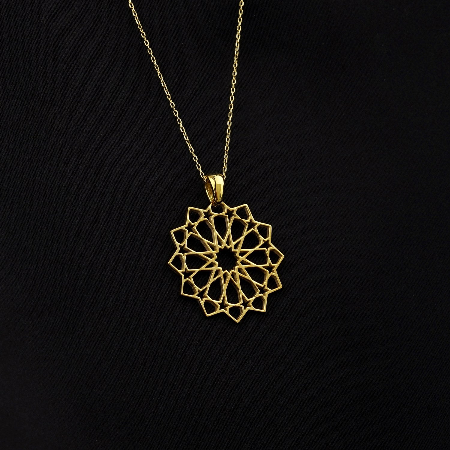 Bijoux musulmans a motif geometrique islamique