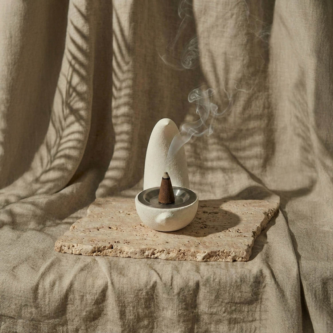 Crescent Moon Bakhoor Incense Burner – Modern Stone Texture Mabkhara