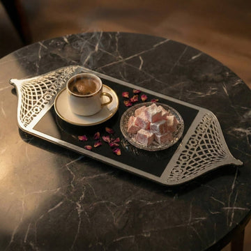 Serviertablett für Ramadan mit Griffen in Form einer Moscheekuppel – Dattel- und Kaffeeplatte