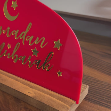 ramadan-mubarak-latin-tabletop-decor-video-red-painted-plexiglass-unique-gift-islamicwallartstore