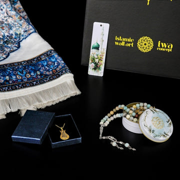 Ramadan Gift Set, Muslim Prayer Rug, Islamic Prayer Beads and Islamic Jewelry - Islamic Wall Art Store