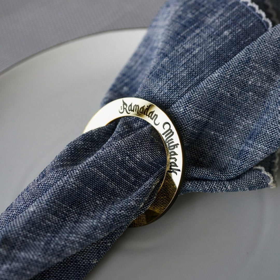 Ramadan Mubarak circular napkin holder in silver